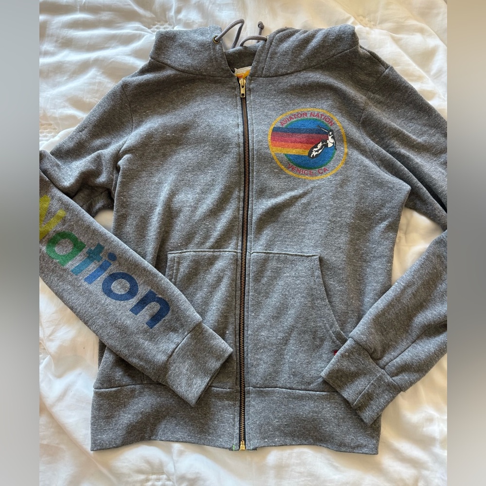 Aviator Nation Gray Hoodie with Rainbow Logo

Good condition. Minimal wear. - Picture 4 of 9